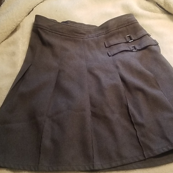 Girl’s French Toast Uniform Skirts Bundle - Picture 4 of 10